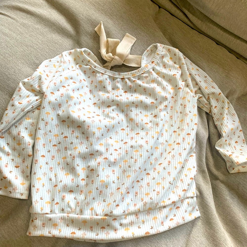Little Lucca Love tie back top